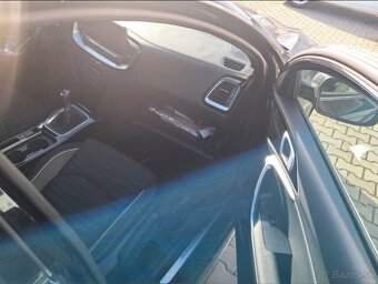 KIA Proceed - 8