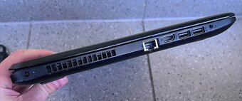 HP notebook / AMD A6 / 4GB RAM / 128GB SSD / Full HD - 8