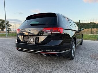 Volkswagen Passat B8.5 R-Line
 - 8