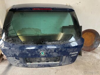Predám náhradné diely a motor pre Škoda Fabia 2 - 1.4 16V - 8