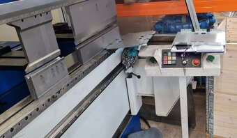 Použitý ohraňovací lis Trumpf TrumaBend V50, r. v. 2001 - 8