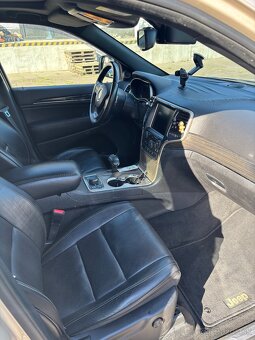 Predám Jeep Grand Cherokee 3.0 V6 CRD OVERLAND - 8