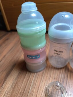 Flasky a podbradniky - 8