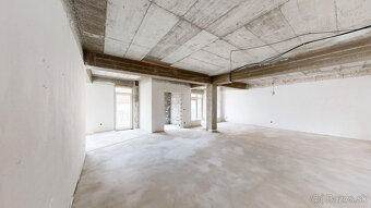 TOP lokalita Exkluzívny priestor pre bývanie aj biznis o vý - 8