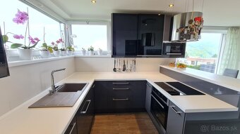 Jedinečné rodinné sídlo v Žiline v prímestskej časti - 8