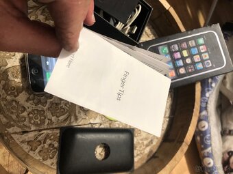 iPhone 3G s - 8