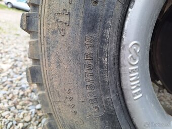 Elektrony R15 6x139.7 Pneu truck 2000 - 8