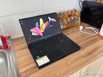 Asus Vivobook GO/Notebook/4GB RAM DDR4/128GB NvMe SSD/Intel - 8