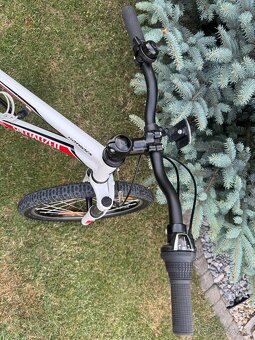 Detsky bicykel Spezialized 20” - 8