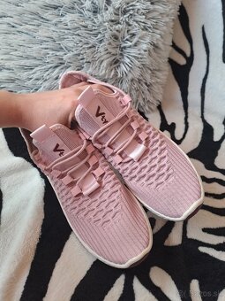 ♡Nádherné športové tenisky Deichmann veľkosť 41♡ - 8