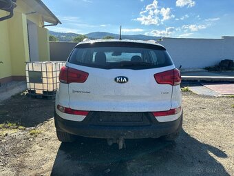 Predám havarované auto Kia Sportage 2015 - 8
