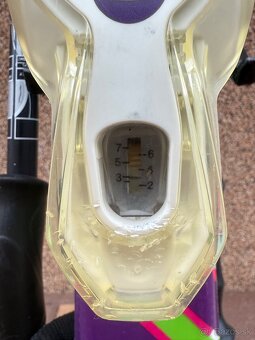 Dievčenské zjazdové lyže Rossignol+palice - 8