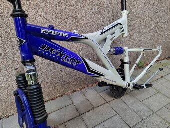 Celoodpruzeny ocelovy ram DUNLOP - 8