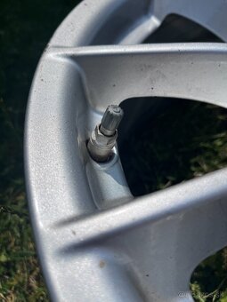 BMW disky a letne pneu R17 - 8