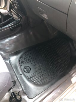 Navara Np 300 Rok 2011 nova Stk Ek 100 tis km - 8