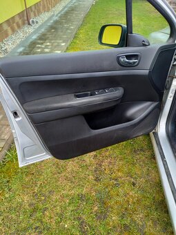 Peugeot 307 rok 07/2005 - 8