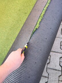 Umělý trávník výška 35 mm, velmi jemný na dotek. - 8