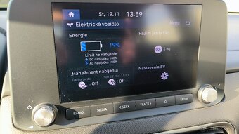 Hyundai Kona Electric 100 kW, 136 koni, 23 439 km, Top stav - 8