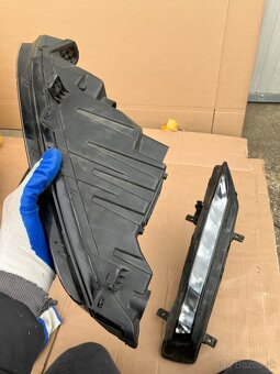 mlhovka skoda superb iii 3 lift leve levy - 8