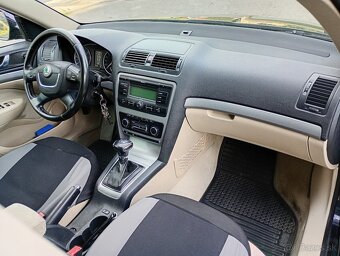 Predám škoda Octavia combi 2 dsg - 8