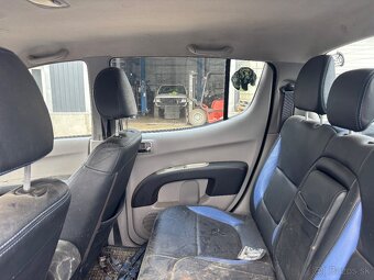 L200 - 8