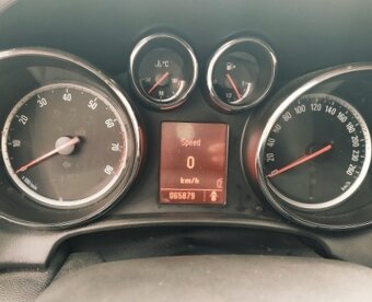 Opel Astra 1.4 74kw, LEN : 65 tisíc km - 8