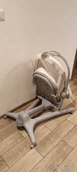 Chicco postieľka na kolieskach - 8