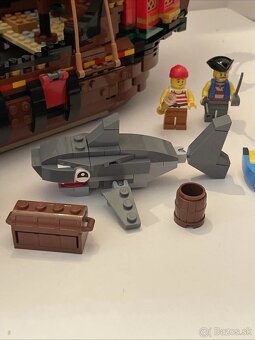 LEGO CREATOR 31109 Pirátska loď 3 v 1 - 8