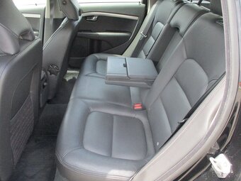 VOLVO XC70 2,4D 133kw Geartronic Momentum AWD 2015 - 8