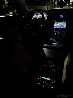 Predám JAGUAR XJ X351 3.0L DIZEL - 8