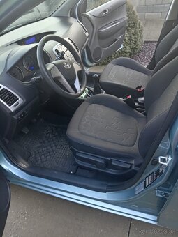 Hyundai i 20 - 8