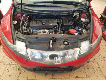 Náhradní díly Honda Civic 8G 2007 1.8 - 8