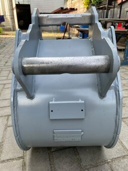 Lyžica na bager 30 cm – nová, nepoužívaná 250 € - 8