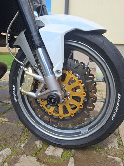 Aprilia Shiver 750 - 8