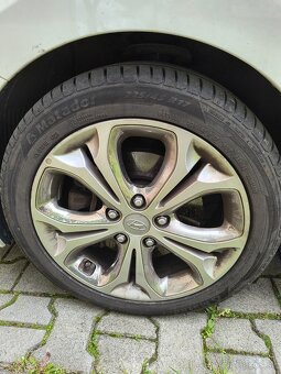 Hyundai i30 1.6crdi 94kw - 8