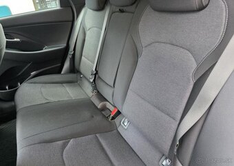 Hyundai i30 1.5-1.MAJITEL-AUTOMAT-ZÁRUKA - 8