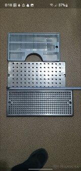 Odkvapkávacie tácky - 8