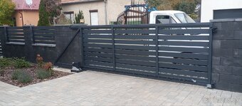 Posuvná brána,teleskopická brána,samonosná,dvojkrídlová - 8