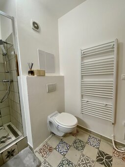 Moderná garsónka len 2 zastávky od centra BA - 8