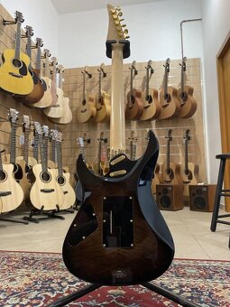 Yamaha 821D - 8