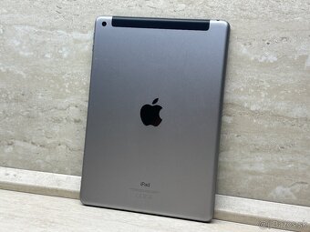 Apple iPad (6. generácia) Cellular 32 GB Space Gray - 8