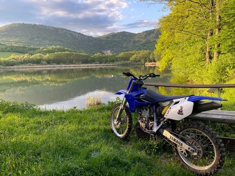 Yamaha YZF 450 - 8