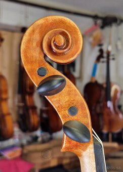 Husle značené O. J. Willmann - 8