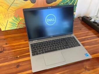 Notebook DELL LATITUDE 5521 i5-11500H MX450 2GB - 8