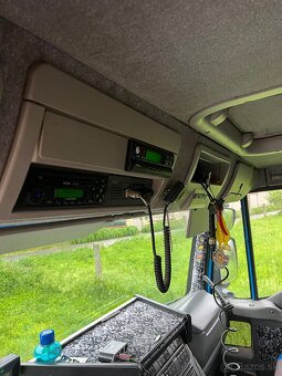 IVECO Stralis 26.400 / ramenový nosič kontajnerov - 8
