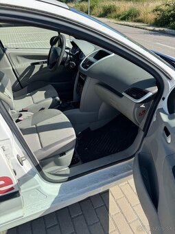 Predám Peugeot 206 - 8