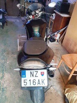 Honda vtr 1000 - 8
