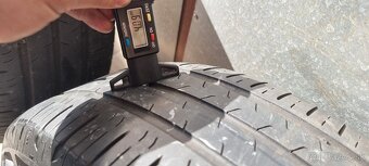 Predám originálne disky VW r15 5x112 /195/65 Continental - 8