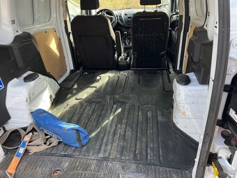 ford transit Courier - 8