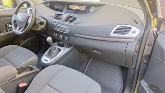 Renault Scénic 1.6 benzín - 8